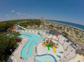 Latitude Adjustment Beach house in Ocean Lakes!